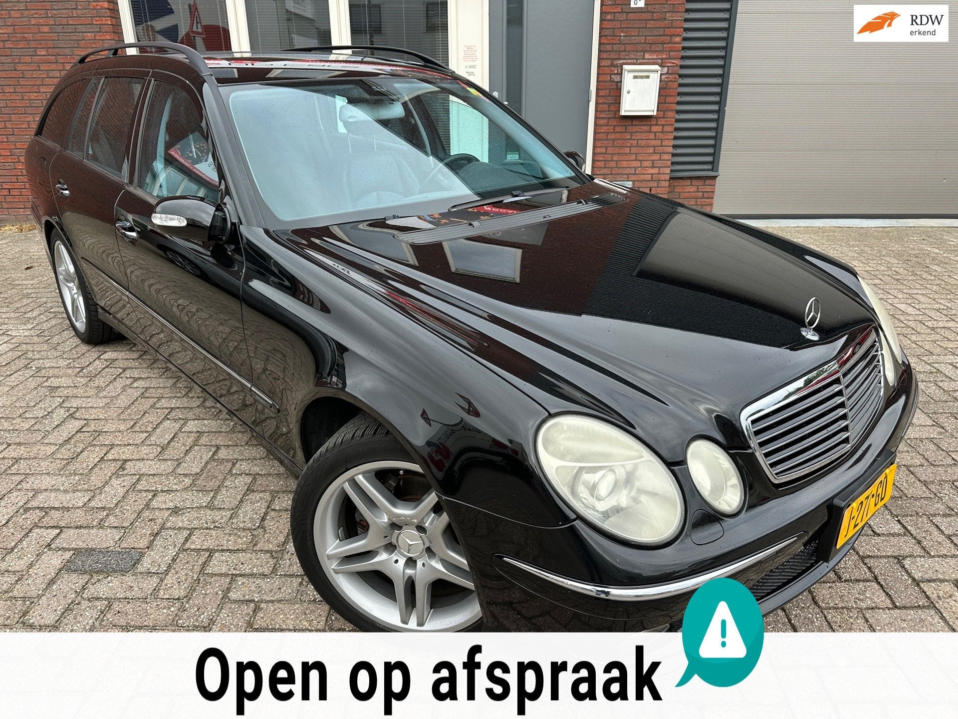 Mercedes-Benz E-klasse Combi 320 Avantgarde 4-Matic AMG / Pa, Auto's, Mercedes-Benz, Automaat, Gebruikt, 1770 kg, Met garantie (alle)