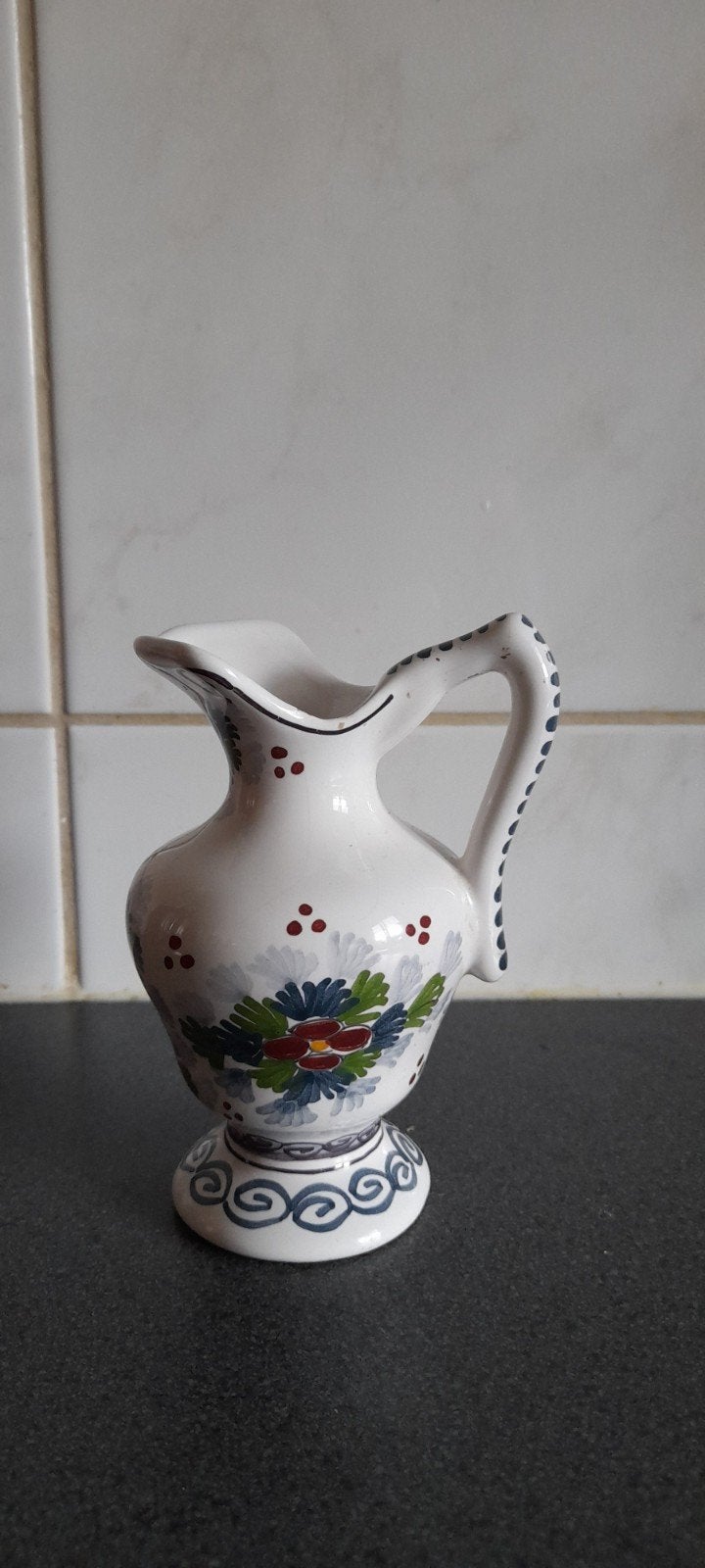 Schenkkannetje/Vaasje. Makkum., Ophalen