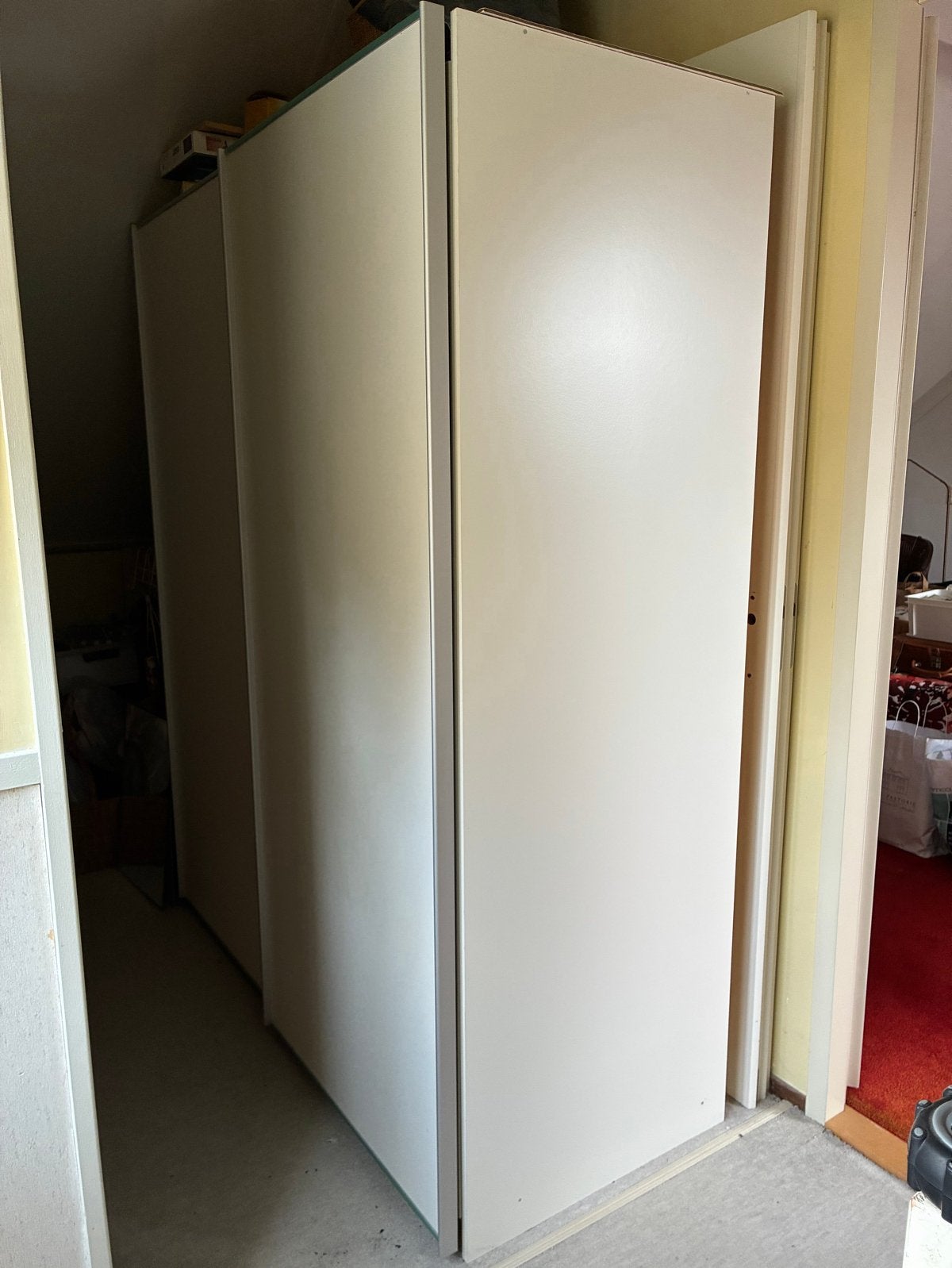 Kledingkast met schuifdeuren, Ophalen, Met plank(en), Gebruikt, 100 tot 150 cm