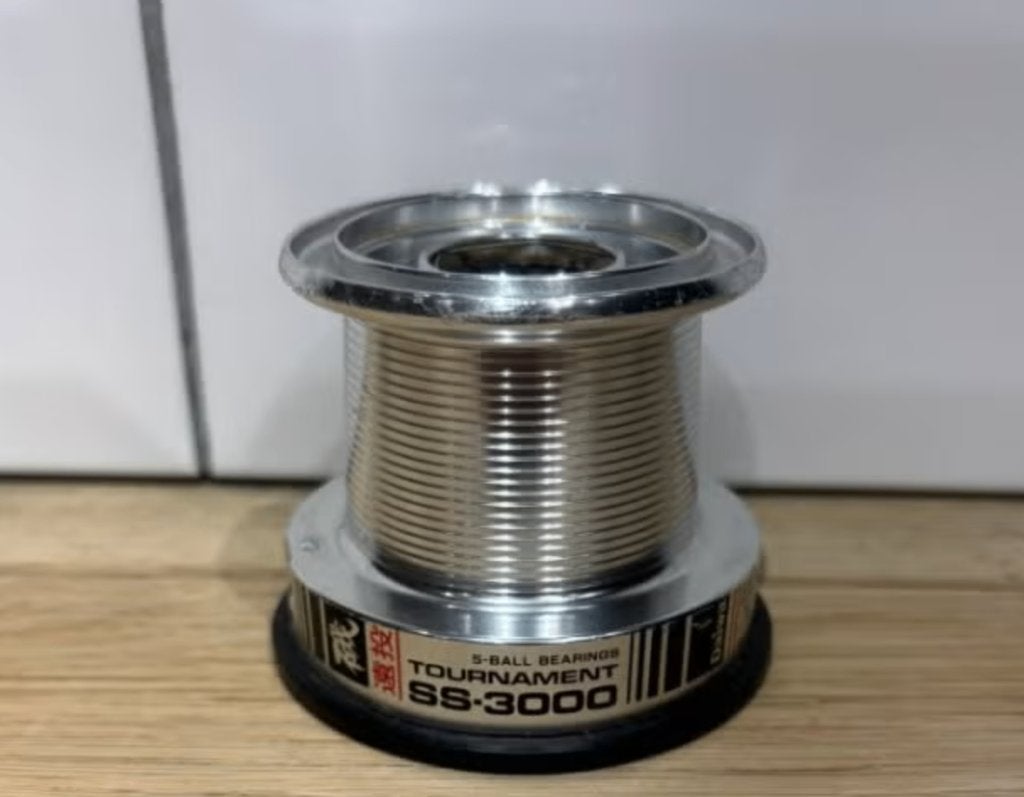 Daiwa SS3000 Tournament spoelen GEZOCHT, Ophalen of Verzenden, Zo goed als nieuw, Molen