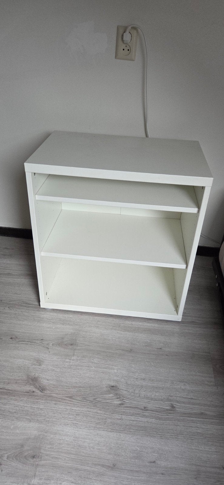 Wit kastje met twee planken - 60x40x65 cm, Ophalen