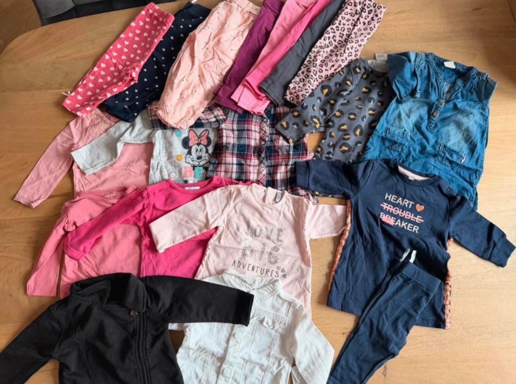 Leuk kledingpakket maat 74 voor meisjes, Kinderen en Baby's, Babykleding | Maat 74, Ophalen of Verzenden, Gebruikt, Meisje, Setje