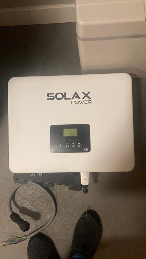 Solax power x3 omvormer, Doe-het-zelf en Verbouw, Zonnepanelen en Toebehoren, Ophalen, Zo goed als nieuw, Overige typen