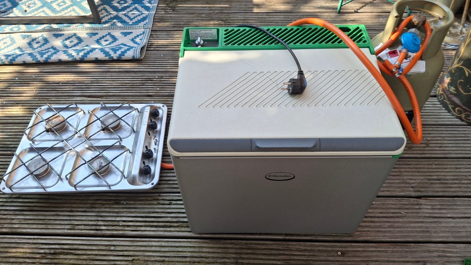 4 pits fornuis, gasfles, koelkast op gas/220v/12v electrolux, Ophalen, Gebruikt, Koelbox, Elektrisch