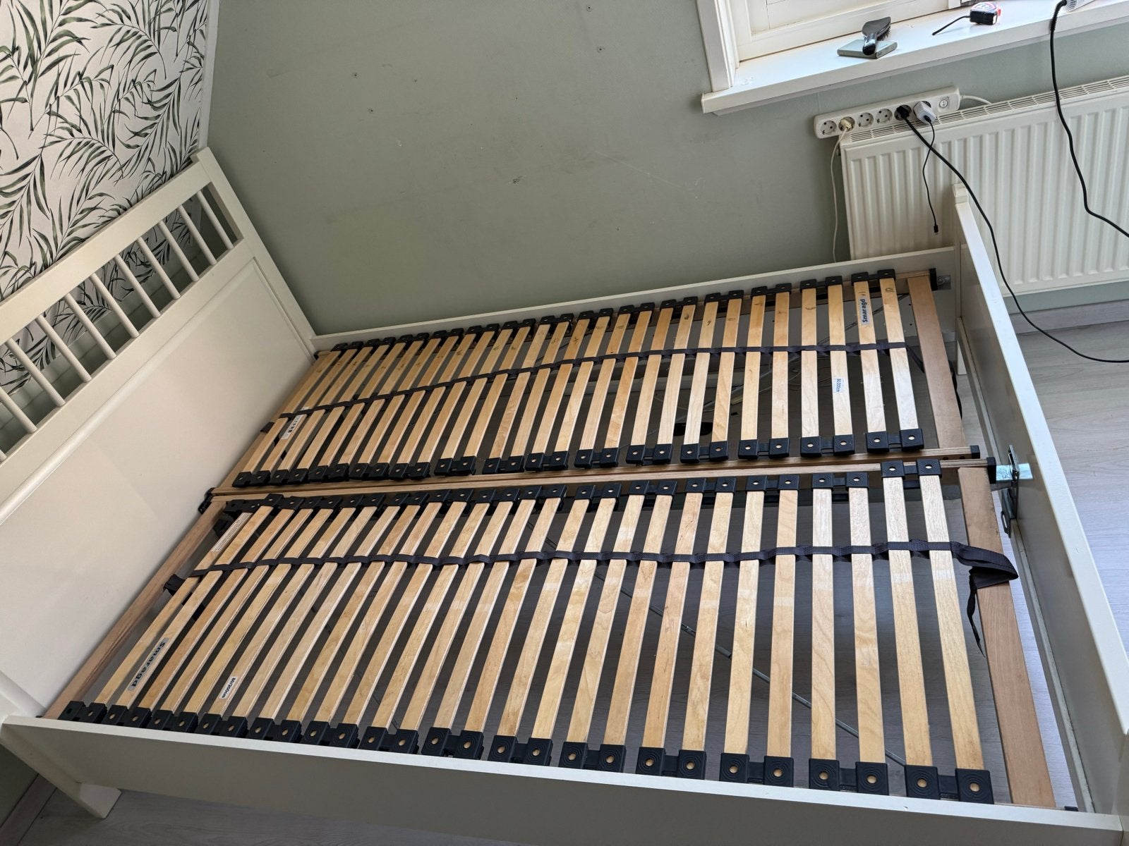 Wit bedframe met lattenbodem (excl. matras), Ophalen, Gebruikt, 100 cm of meer, Lattenbodem