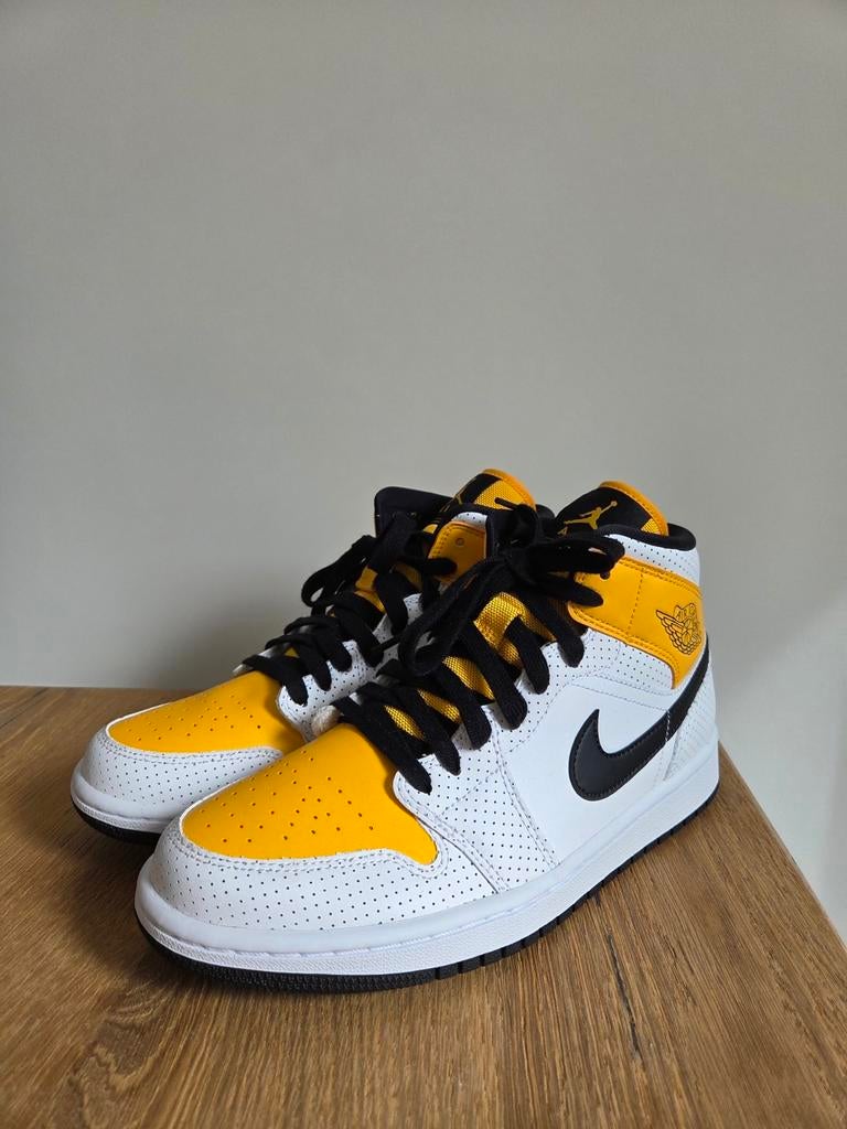 Nieuwe Nike Air Jordan 1 Mid 40,5, Ophalen of Verzenden, Nieuw, Overige kleuren