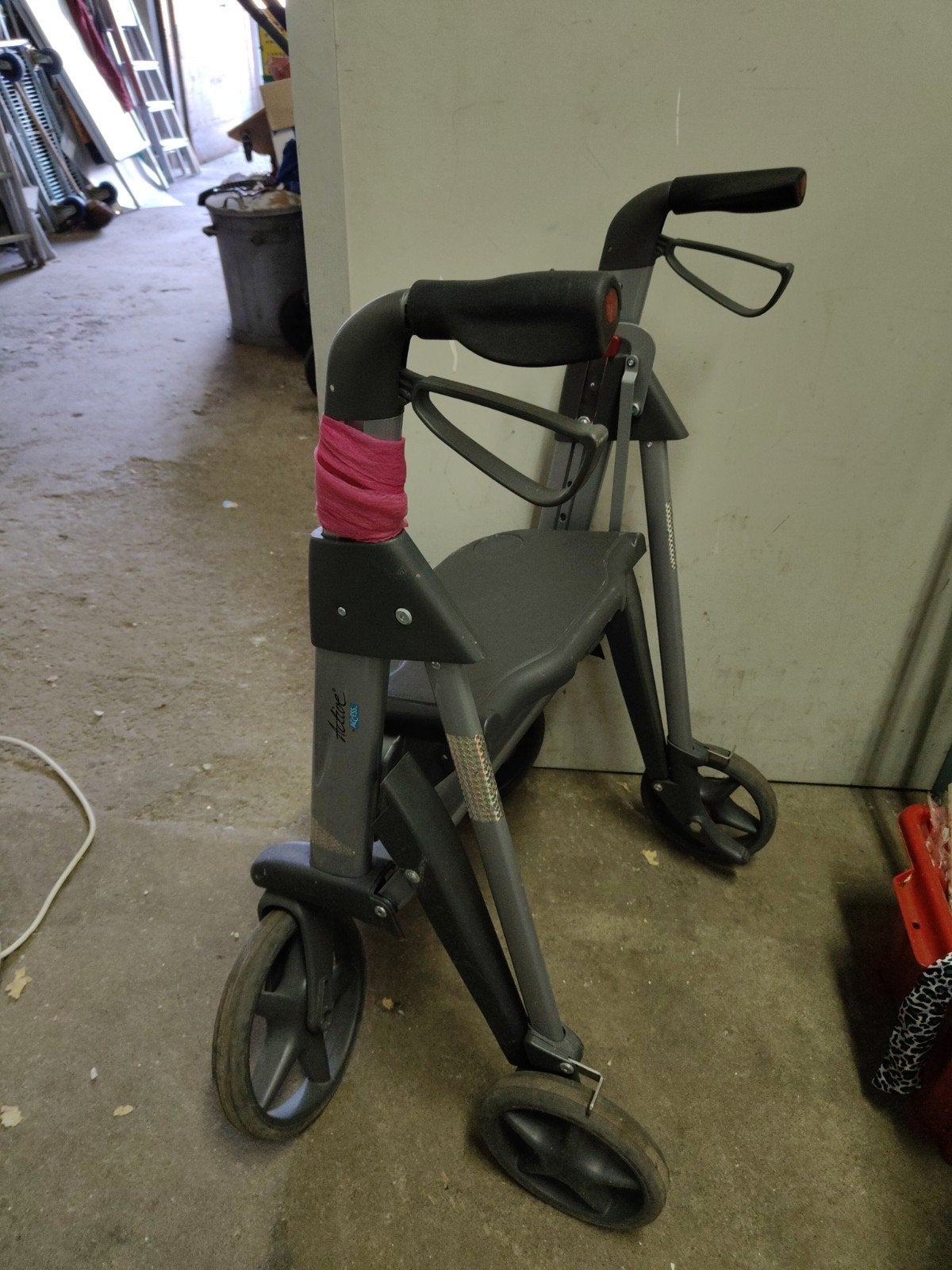 Rollator, Ophalen, Gebruikt