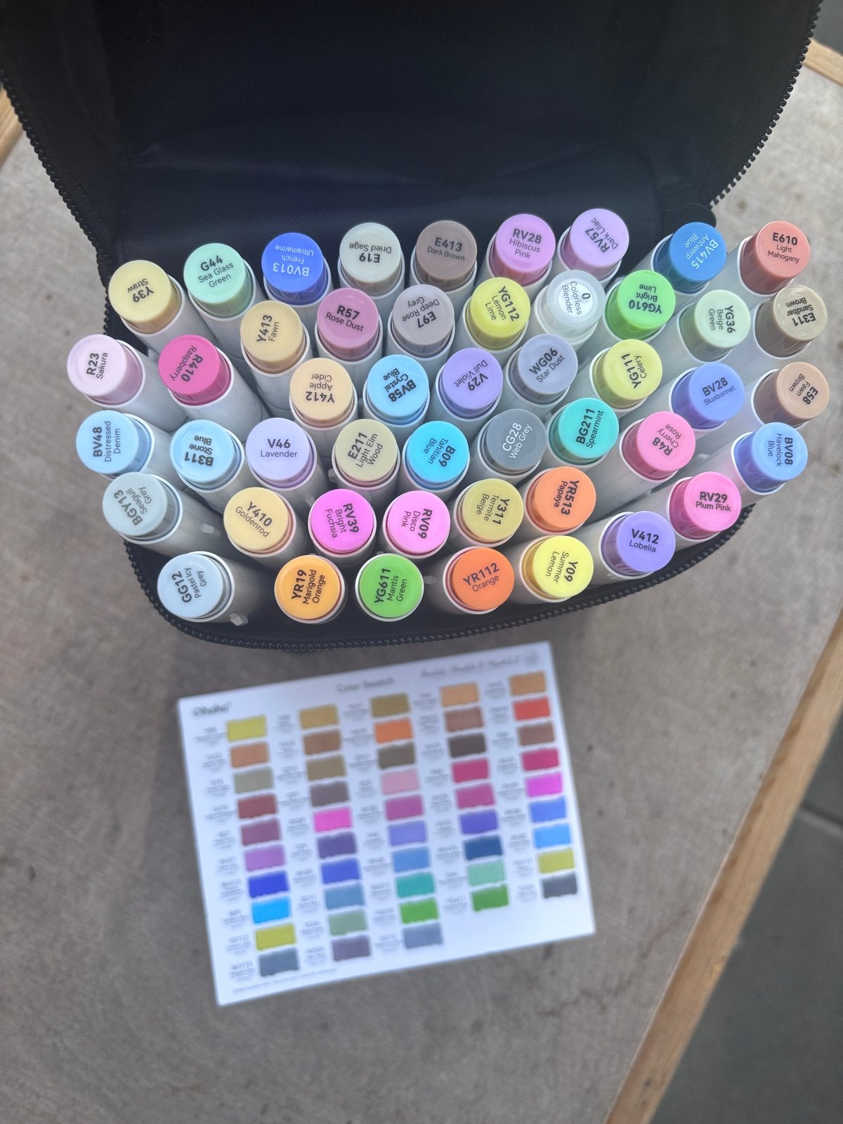 Ohuhu Honolulu B Alcohol Markers - 48 kleuren, Ophalen of Verzenden, Zo goed als nieuw, Potlood of Stift