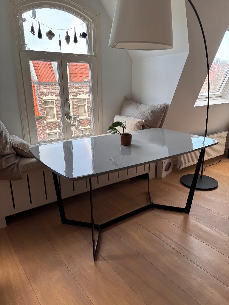 Dining table, Ophalen, 50 tot 100 cm, Zo goed als nieuw, Vijf personen of meer