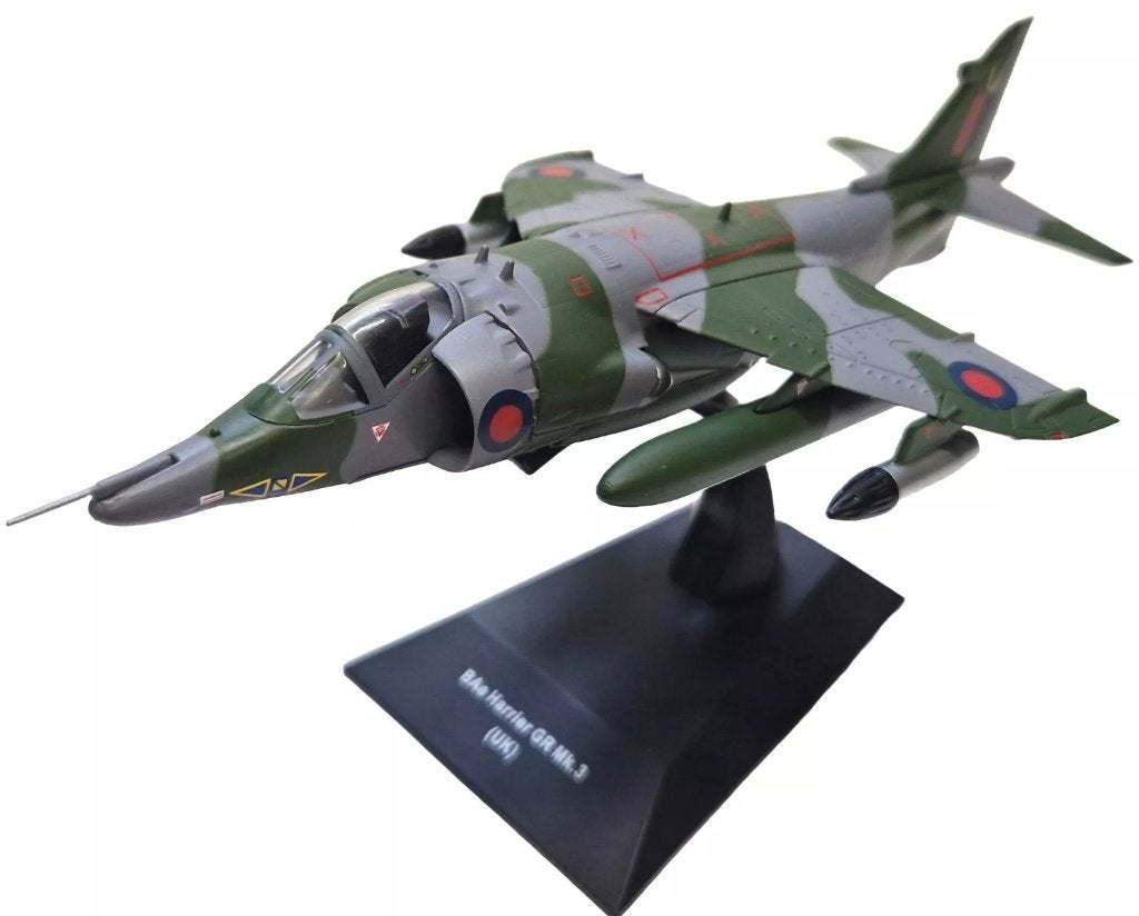 BAe Harrier GR.3 Flt Lt Mike Beech Royal Air Force 1982, 1:72 tot 1:144, Dak Mantova Via Martiri di Belfiore 4 info@dakmantova.com