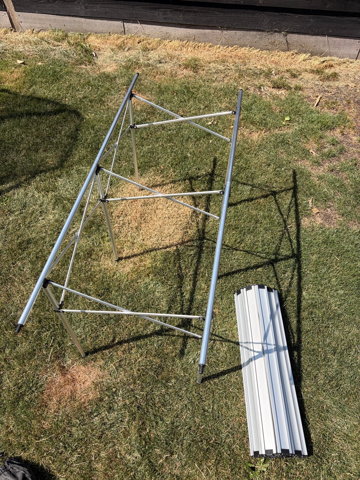 Lichtgewicht aluminium campingtafel - Compact & Draagbaar, Ophalen, Zo goed als nieuw