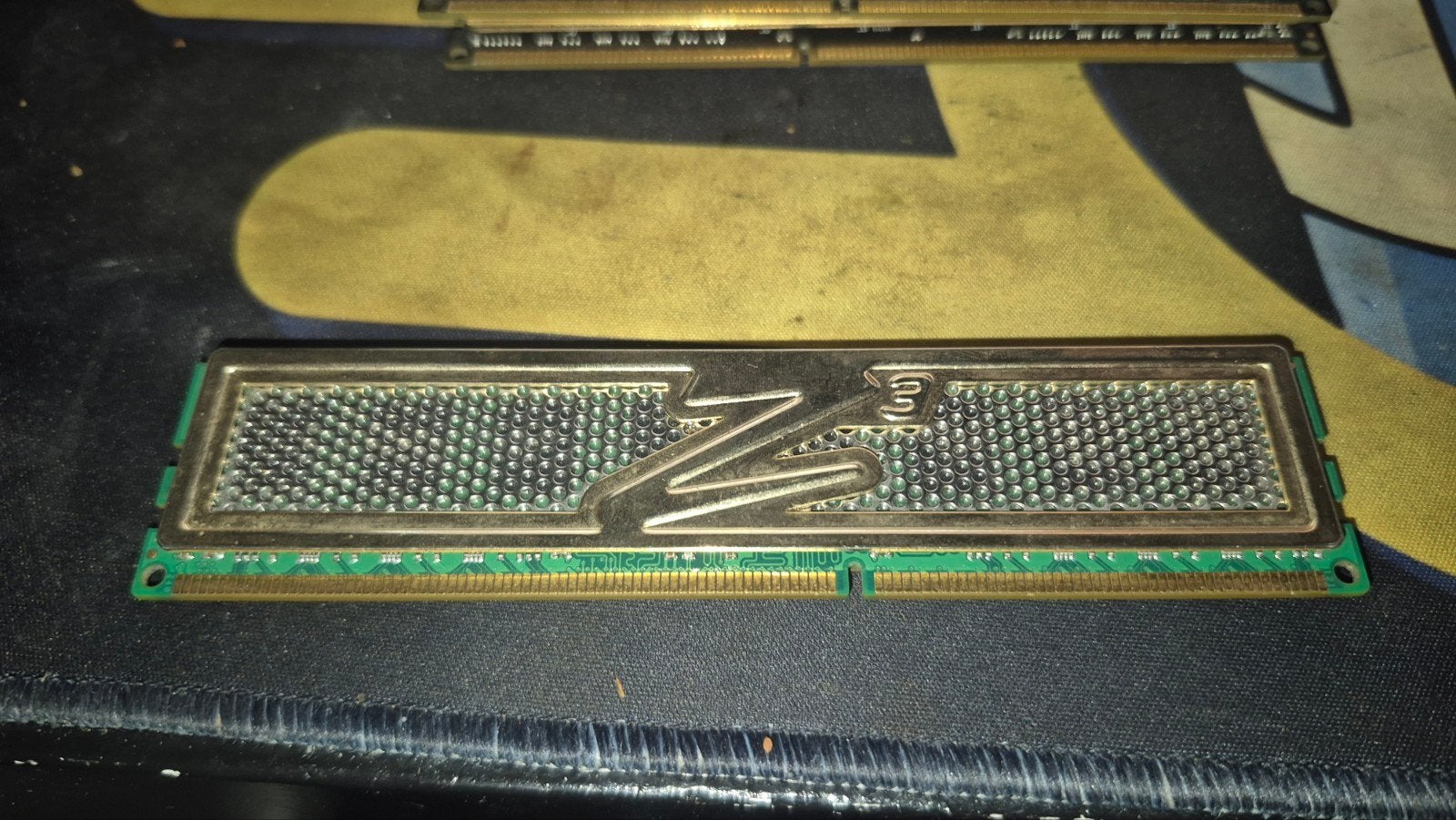 Z3 gold series pc3 12800, Computers en Software, RAM geheugen, Ophalen of Verzenden, DDR3, Desktop