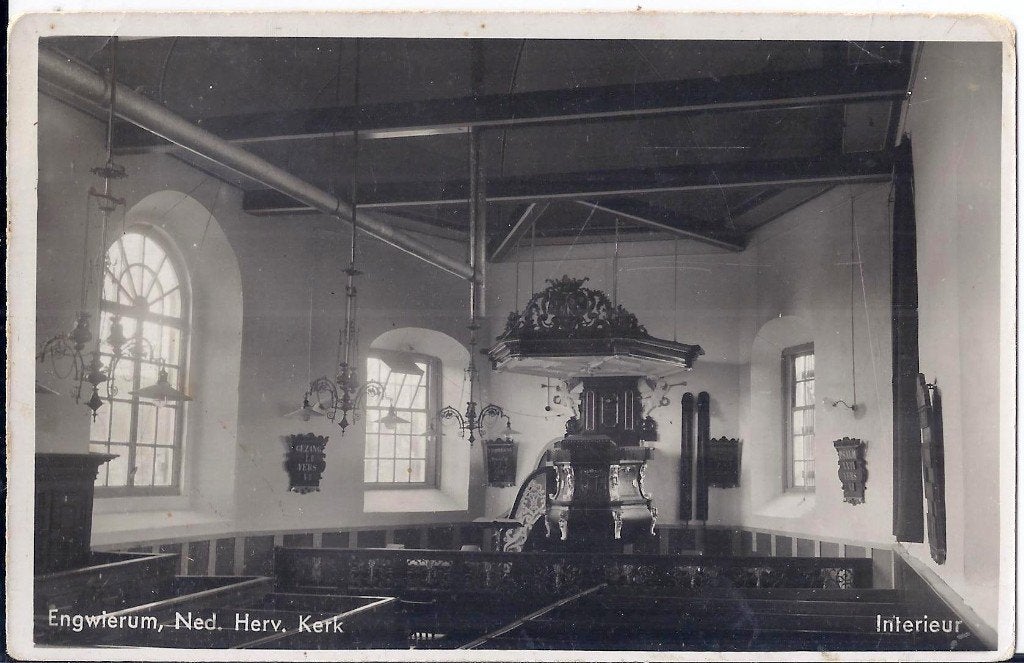 Engwierum Ned herv kerk interieur Oude Ansichtkaart ( 9763, Ophalen of Verzenden, 1940 tot 1960, Gelopen