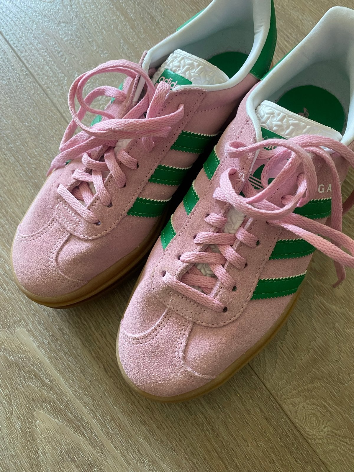 Nieuwe Roze Adidas Gazelle Sneakers - Maat 38, Ophalen of Verzenden, Nieuw, Roze, Sneakers of Gympen