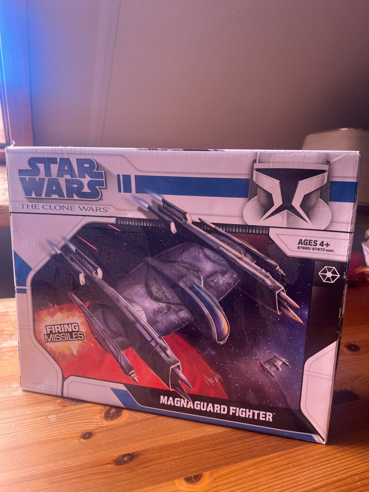 Star wars 2008 Clone Wars Magnaguard Fighter, Ophalen