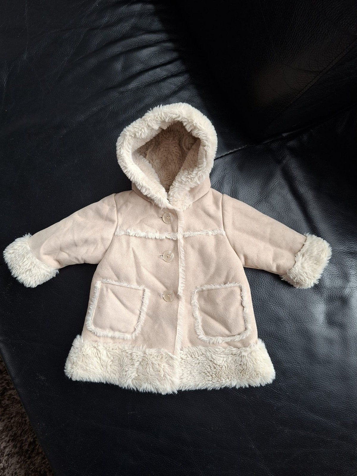 Benetton Baby Jasje - Crème met Teddy Voering, United Colors of Benetton, Jongetje of Meisje, Ophalen of Verzenden, Zo goed als nieuw