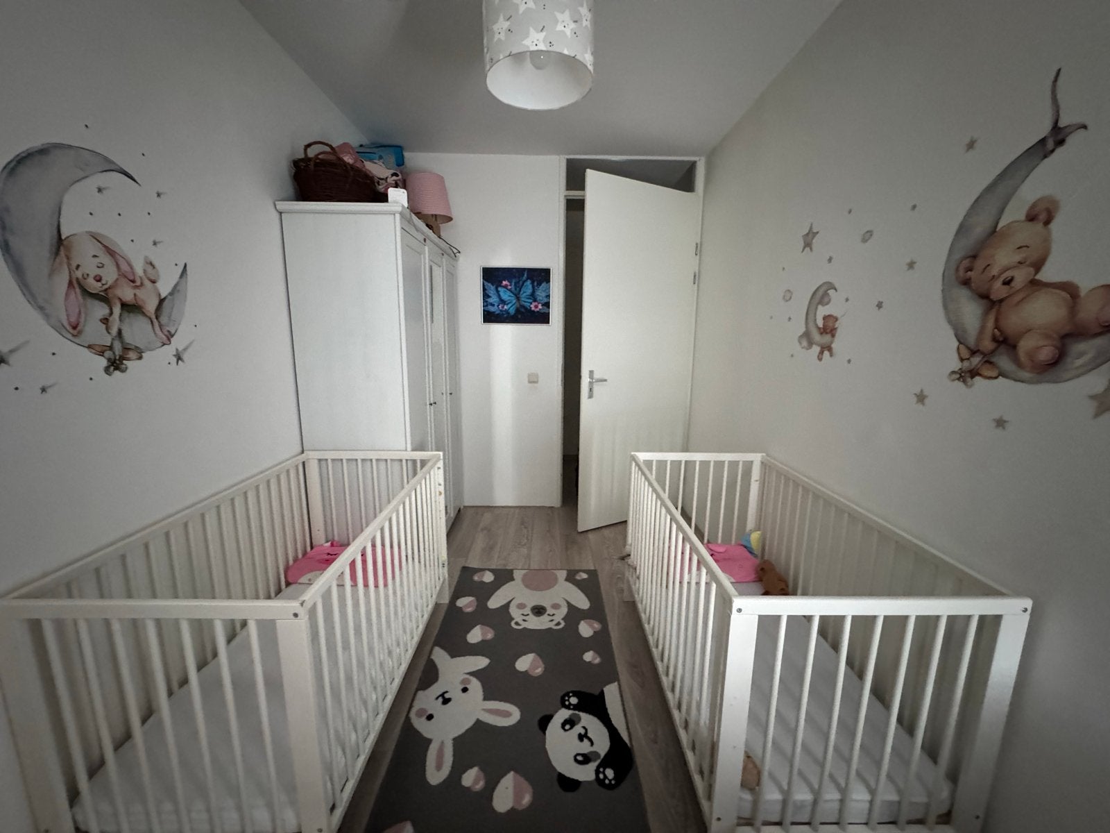 Twee Ledikanten met Aerosleep en Tencel Matrassen 60x120, Kinderen en Baby's, Babywiegjes en Ledikanten, Ophalen, Gebruikt, Ledikant