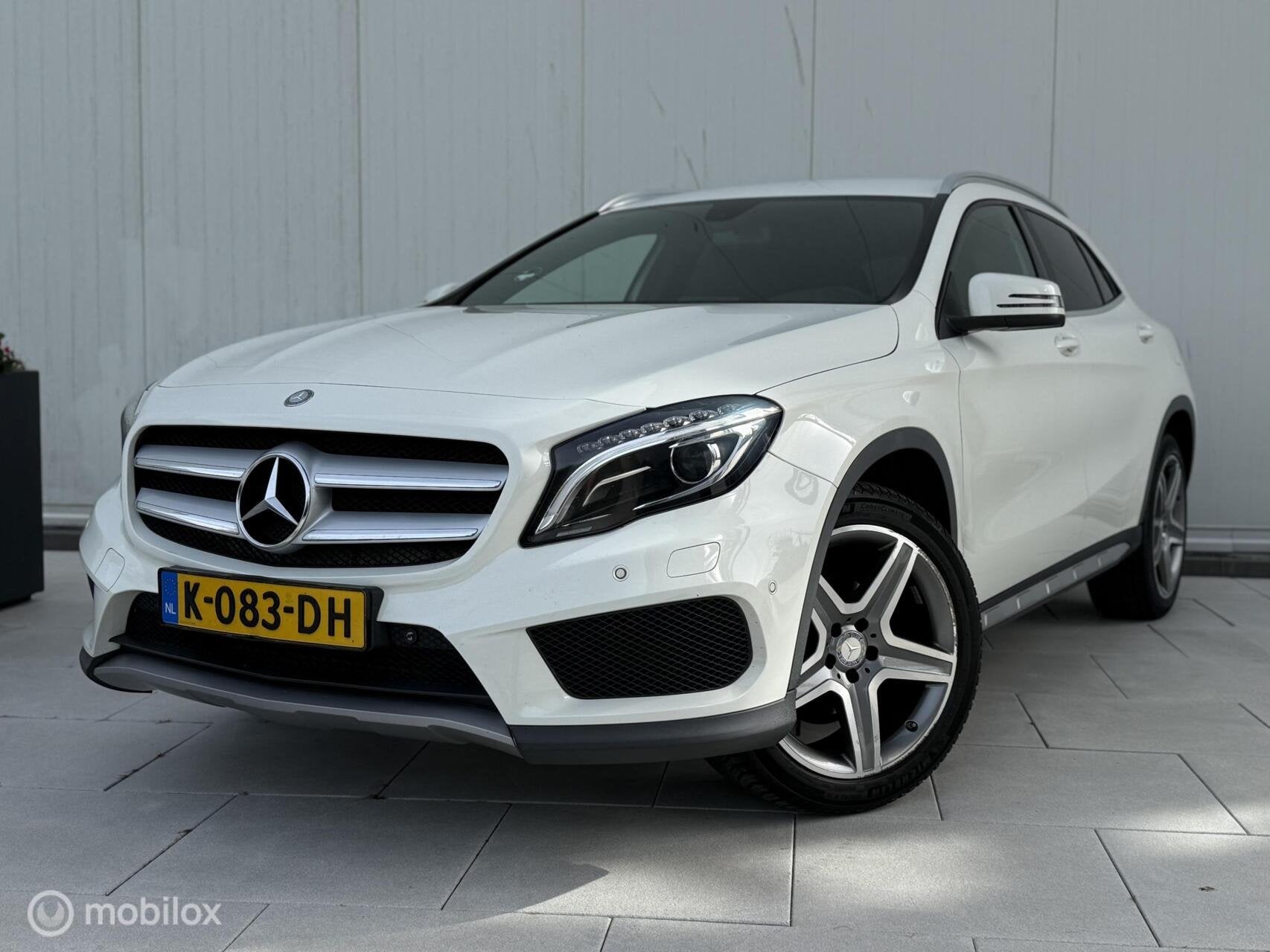 Mercedes GLA-klasse 200 AMG-Line BT Cruise Historie Prestige, Auto's, Voorwielaandrijving, Gebruikt, Wit, Bedrijf
