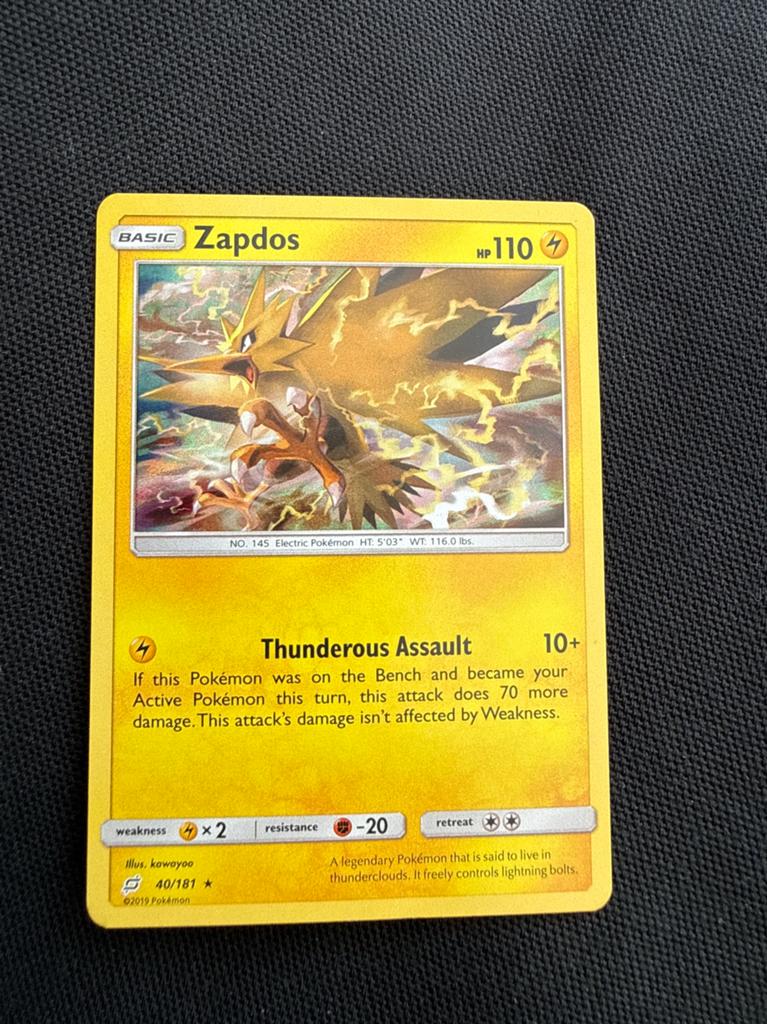 Zapdos 40 pokemonkaart, Ophalen of Verzenden, Zo goed als nieuw