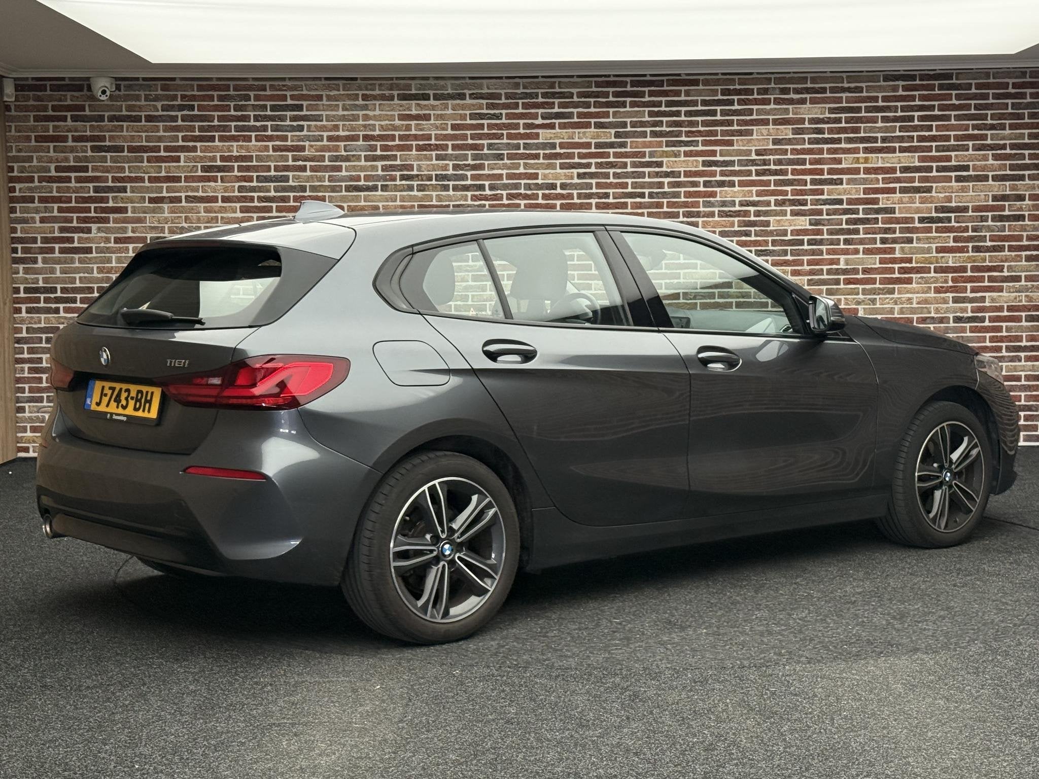 BMW 1-serie 118i Executive Edition Sport Line Automaat BMW D, Auto's, BMW, Gebruikt, Leder en Stof, Origineel Nederlands, Bedrijf