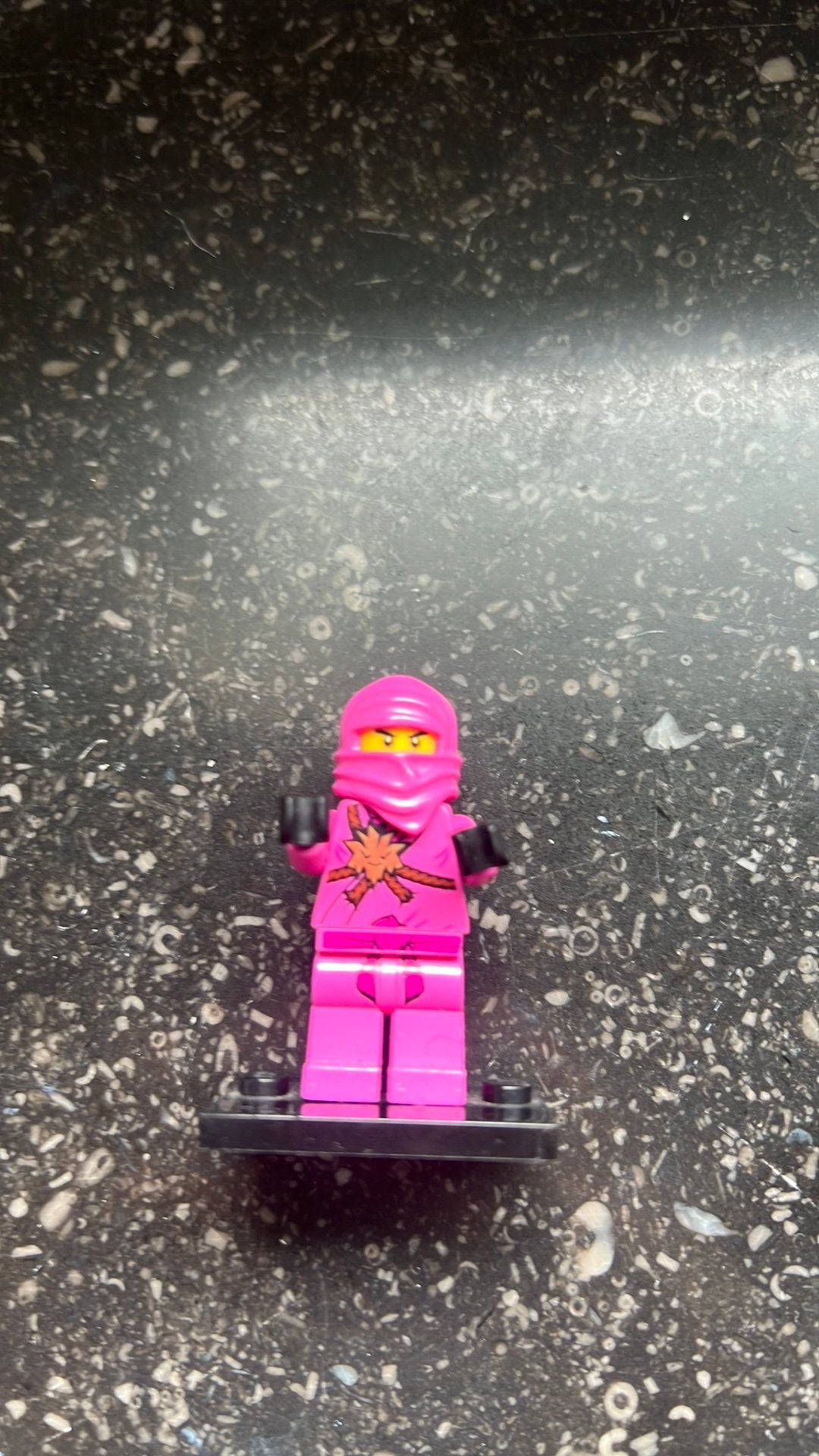 Ninjago pink zane figuur