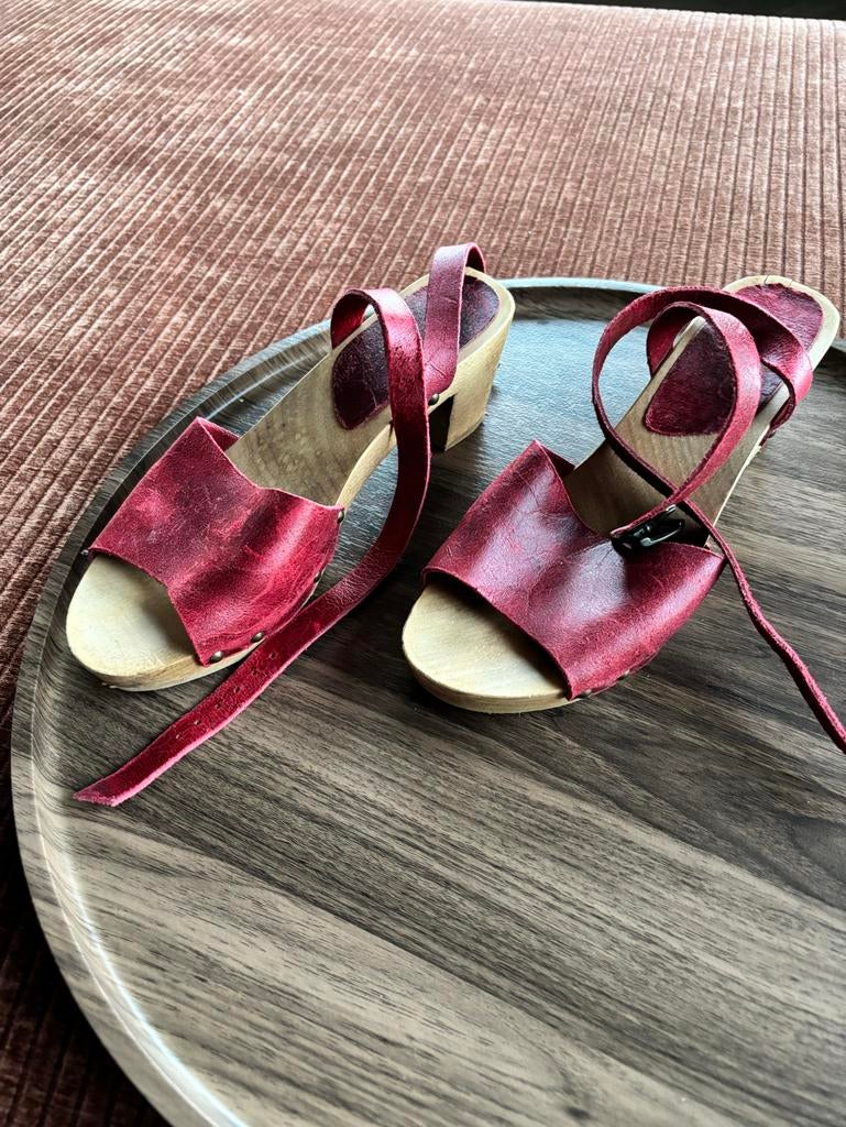 Klomp sandalen van Sanita maat 38, Zo goed als nieuw, Rood, Sandalen of Muiltjes, Ophalen of Verzenden