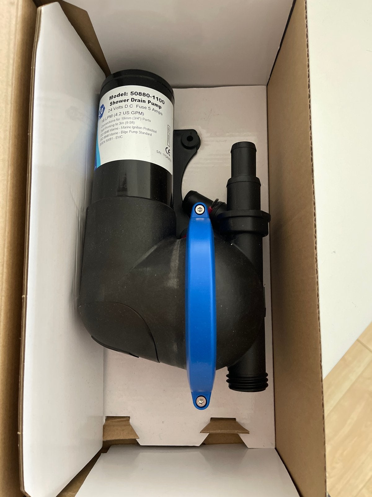 Nieuwe Jabsco Douche- en Lenspomp 50880-1100, Watersport en Boten, Ophalen of Verzenden, Nieuw, Kombuis en Sanitair