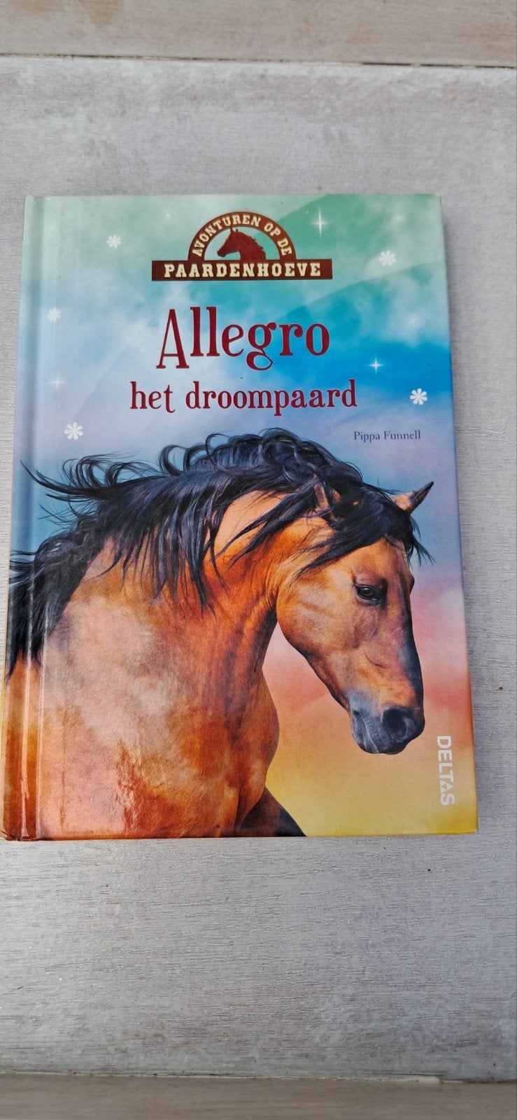 Allegro het droompaard - Avonturen op de Paardenhoeve, Ophalen of Verzenden, Zo goed als nieuw, Pippa Funnell, Fictie