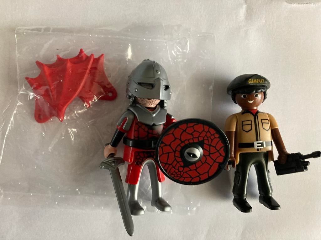 2 Playmobil poppetjes: Ridder en Safari Ranger, Ophalen of Verzenden, Nieuw, Los playmobil