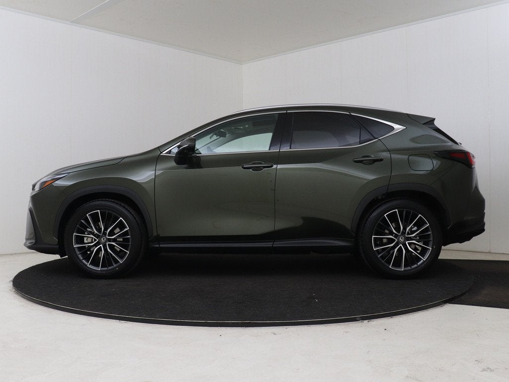 Lexus NX 450h+ AWD President Line Trekhaak | HUD | 360 Camer, Auto's, Lexus, Automaat, 12 maanden, Beige, 4 cilinders