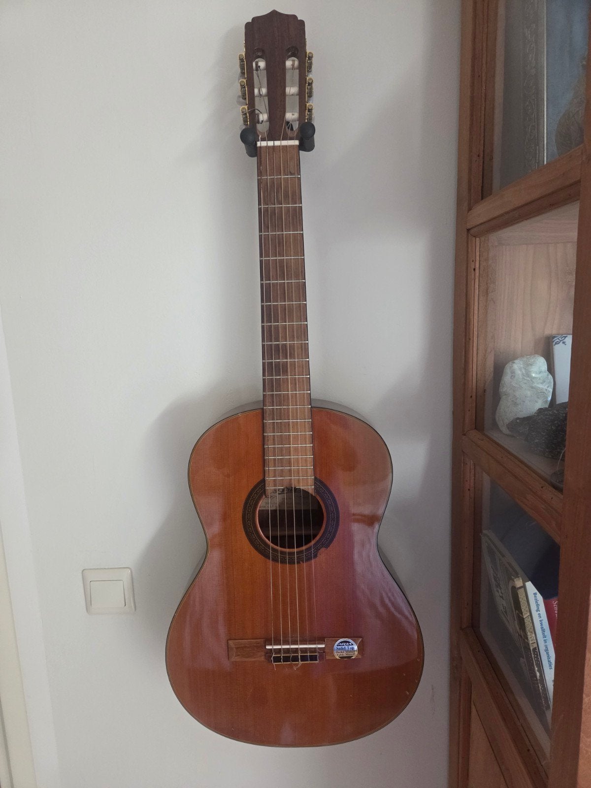 Mooie gitaar van ARIA met massief houten bovenblad., Ophalen, Klassieke of Spaanse gitaar