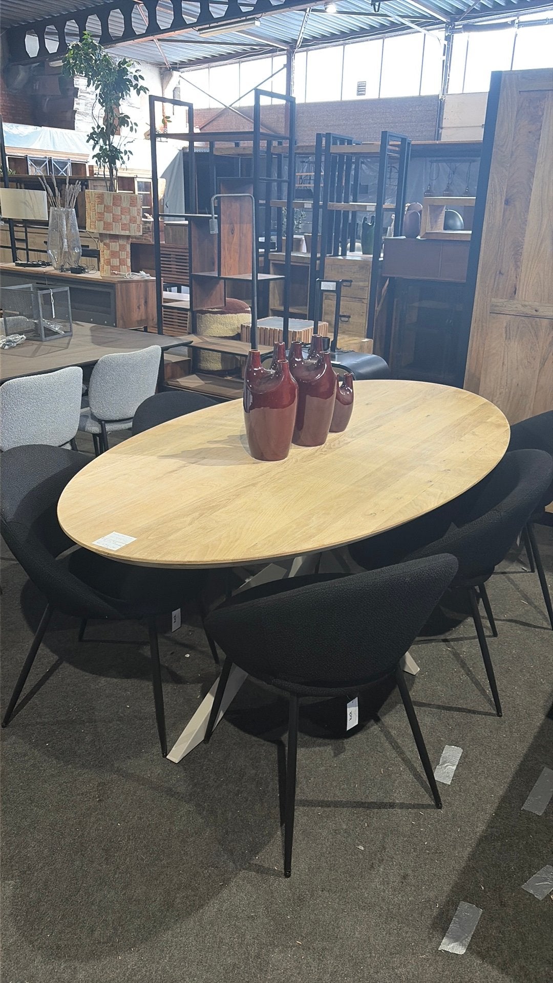 Massief eiken eettafel ovaal, Ophalen, Zo goed als nieuw