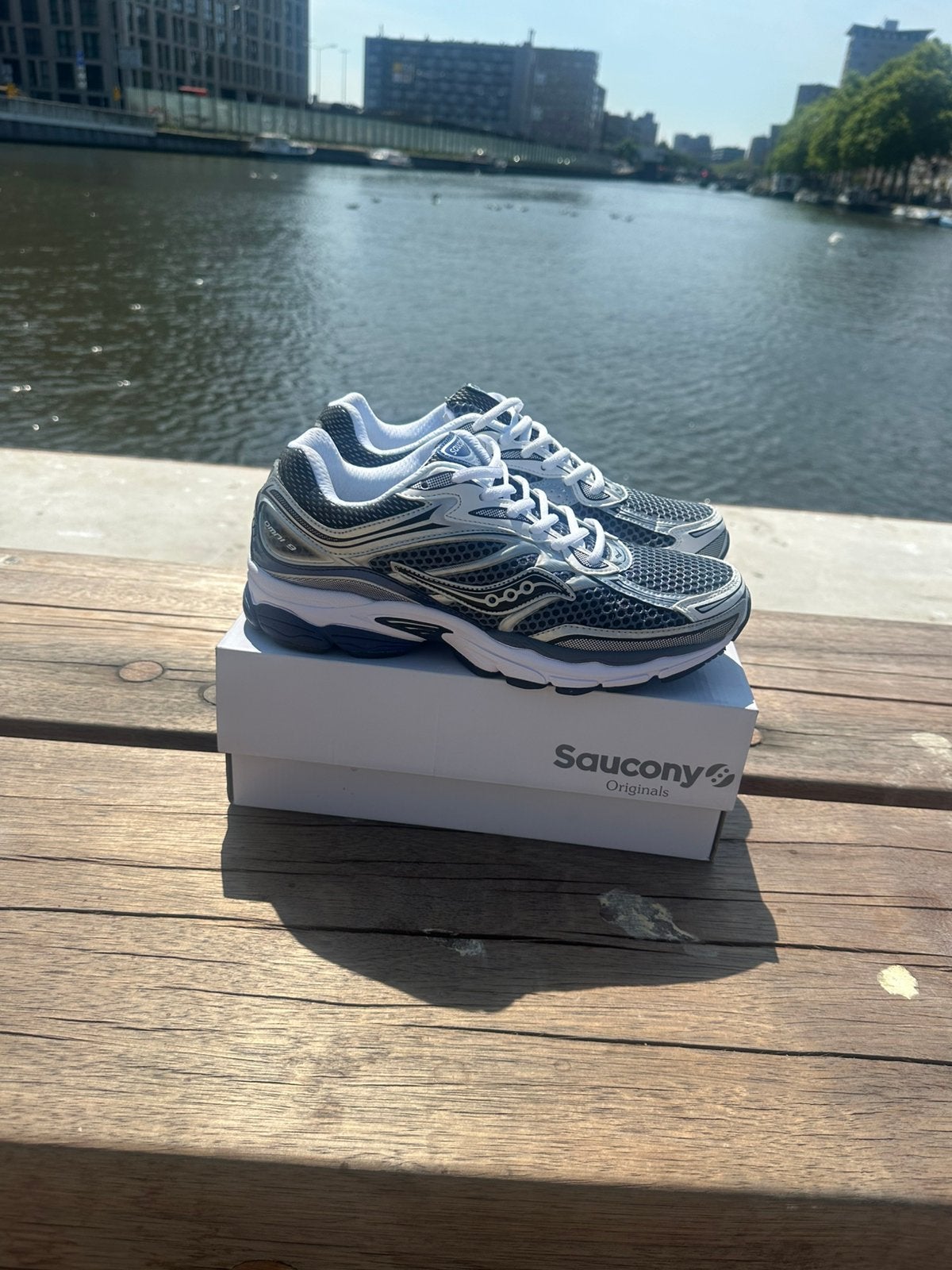 Saucony omni pro grid 9 deep navy, Overige kleuren, Ophalen of Verzenden, Sneakers of Gympen, Zo goed als nieuw
