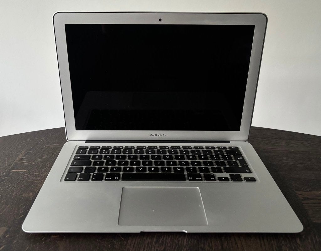 MacBook Air 13'', early 2015 - klaar voor nieuwe gebruiker, Qwerty, 8 GB, 13 inch, Minder dan 2 Ghz