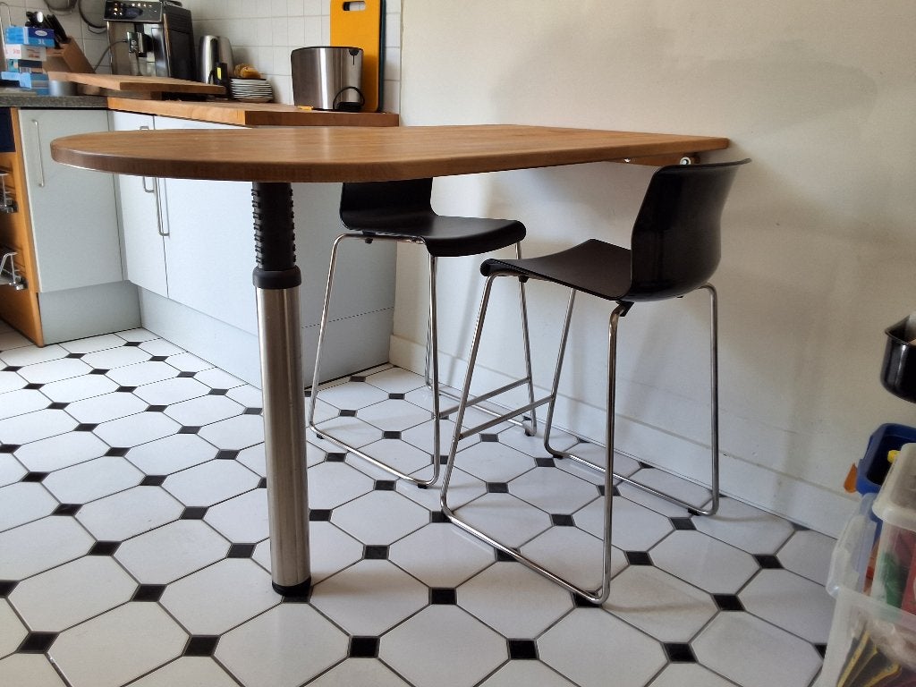 Beukenhouten keukentafel/bar met 2 hoge stoelen, Ophalen, Gebruikt, 100 tot 150 cm, 50 tot 100 cm