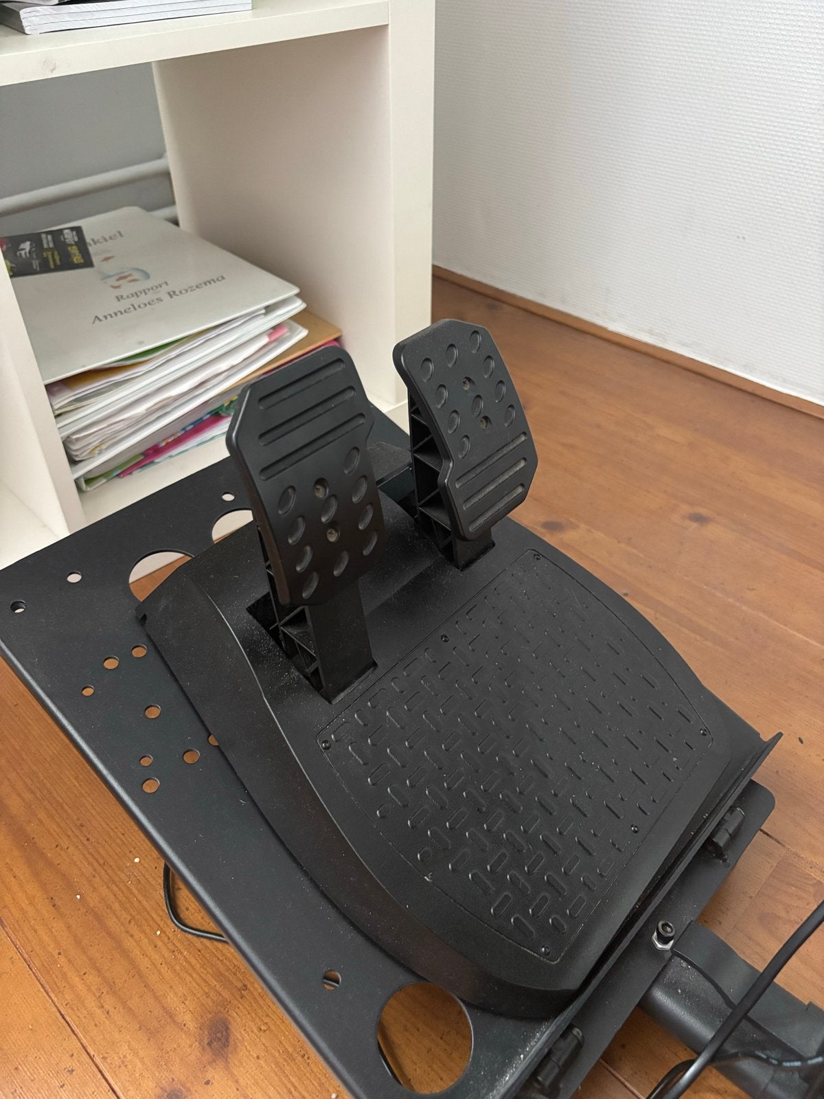 Thrustmaster T150 racestuur met pedalen en Playseat, Ophalen, Overige merken, Zo goed als nieuw