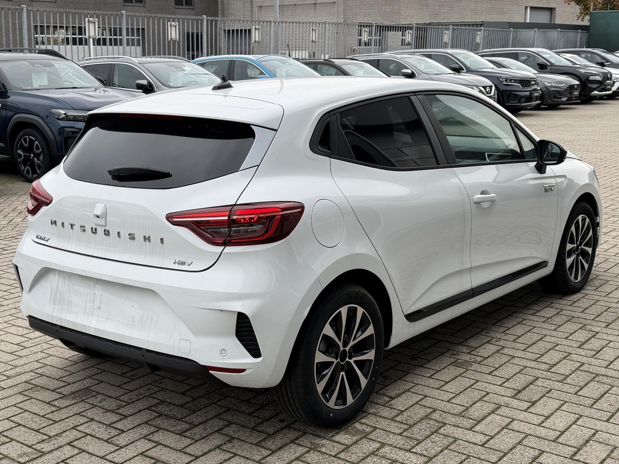 Mitsubishi Colt 1.6 HEV 145 Intense | Van: € 29.399,- nu r, Auto's, 94 pk, Stof, 4 cilinders, Met garantie (alle)