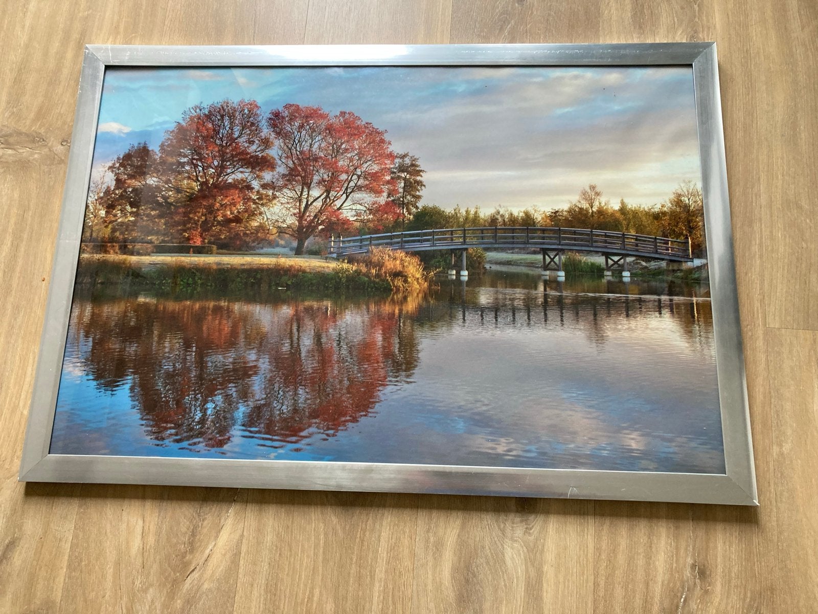 Schilderij met fotolijst - Herfstlandschap met brug, Ophalen, Gebruikt, 50 tot 75 cm, Schilderij