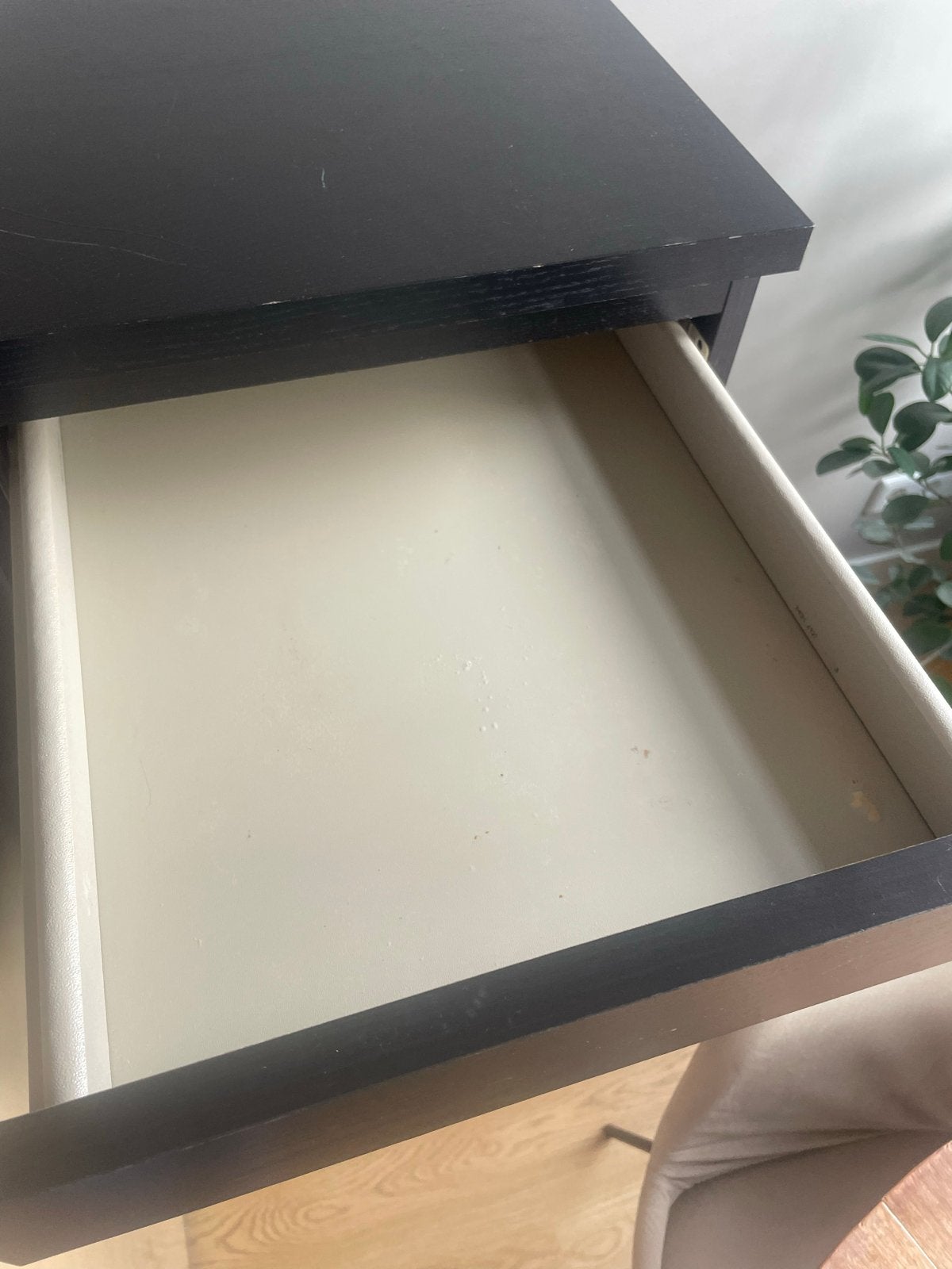 IKEA MALM ladekast met spiegel, zwartbruin, Huis en Inrichting, Ophalen, Minder dan 50 cm, Gebruikt, 5 laden of meer