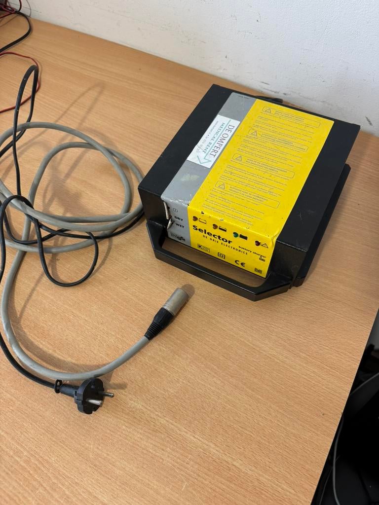 3 Pin Acculader ( Voor Elektrische Fiets / Scooter / …, Ophalen of Verzenden, Zo goed als nieuw