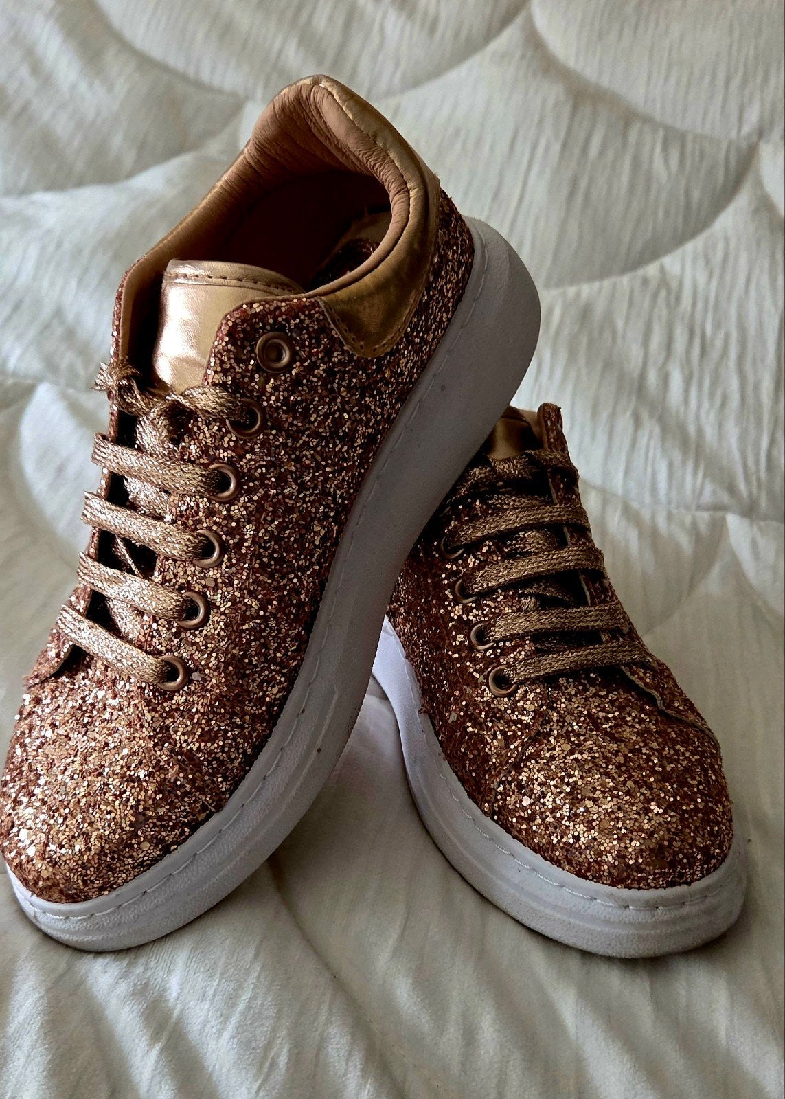Gouden glitter sneakers maat 37, Ophalen of Verzenden