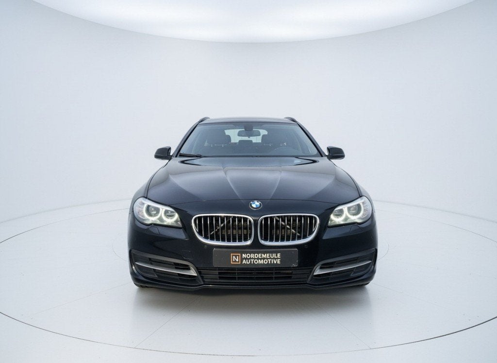 Bmw 5-SERIE 520D EXECUTIVE, Xenon, Leder, Navi, Trekhaak, Auto's, Automaat, Euro 6, 2000 kg, Zwart