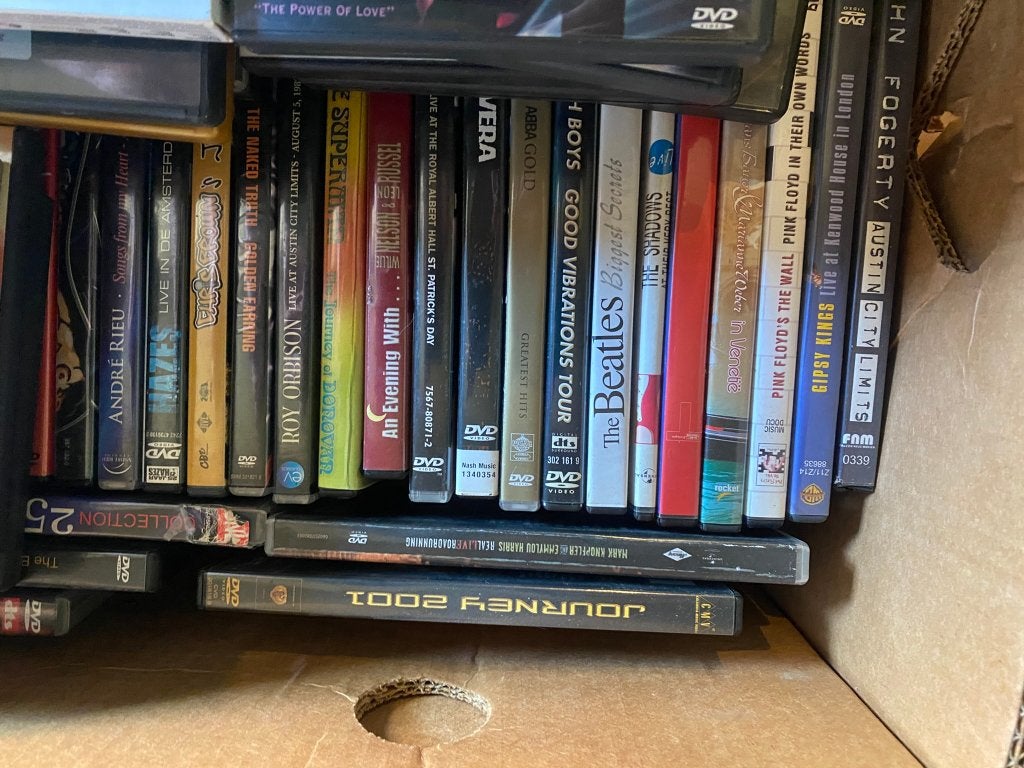 5 dozen muziek DVD's, Alle leeftijden, Ophalen, Zo goed als nieuw, Concert