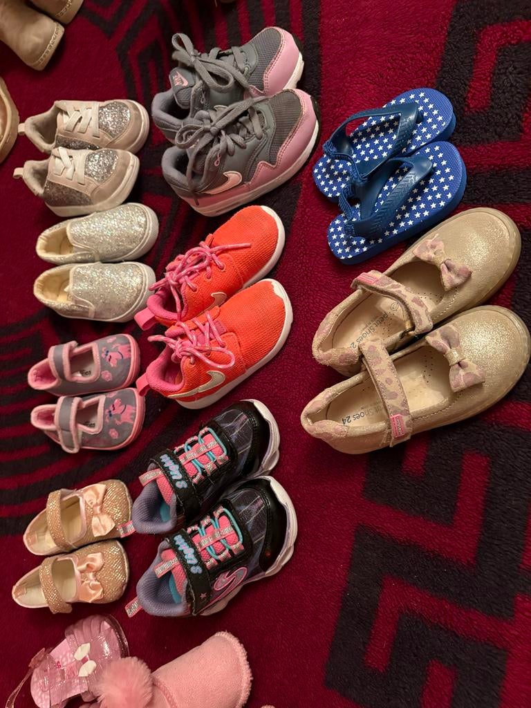 Goede merken schoenen voor meisjes diverse maten en stijlen, Kinderen en Baby's, Kinderkleding | Schoenen en Sokken, Gebruikt
