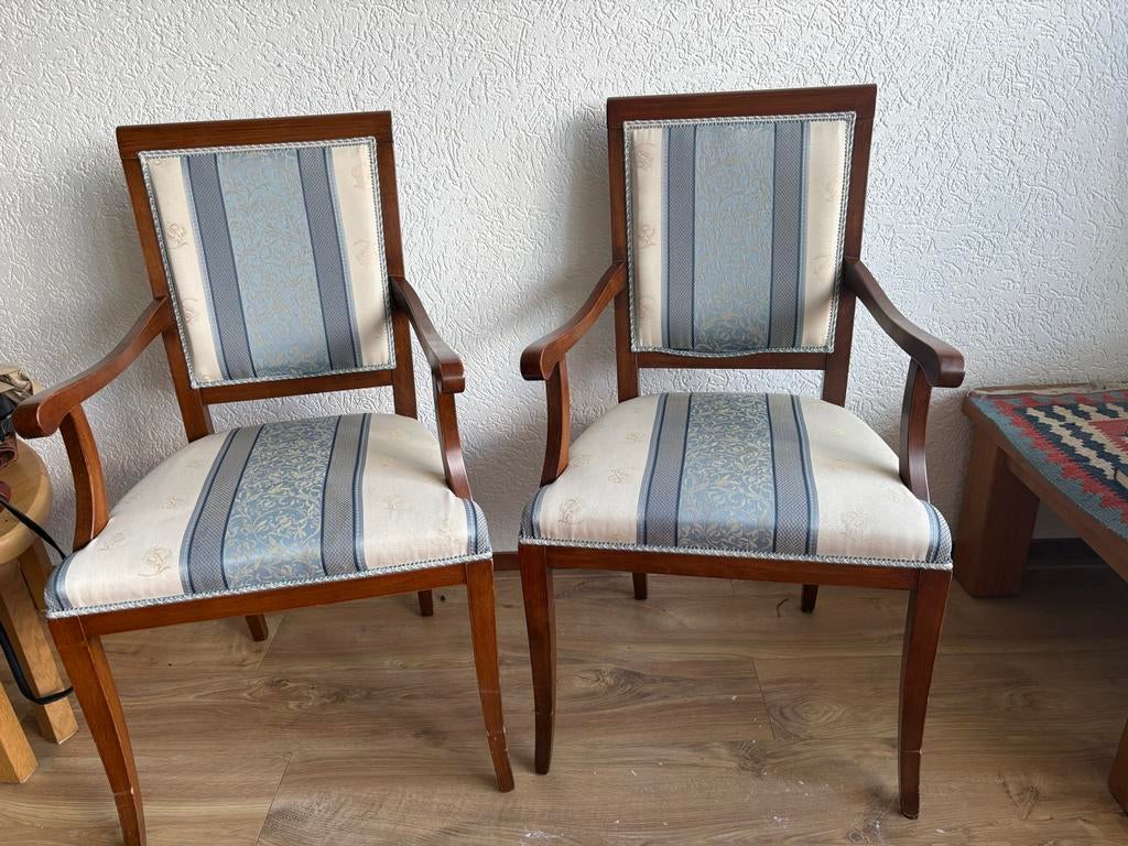 2 nette senioren stoelen, Huis en Inrichting, Stoelen, Ophalen, Gebruikt, Twee, Overige kleuren