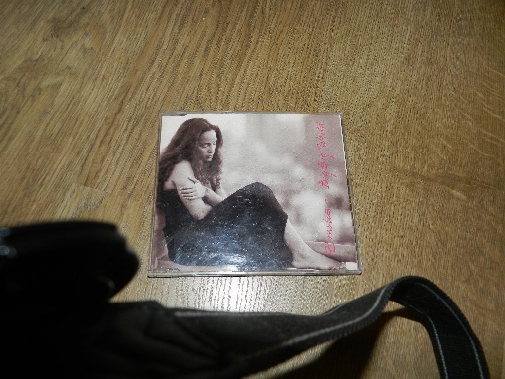 CD Single Emilia Big big world, Cd's en Dvd's, Ophalen of Verzenden, Zo goed als nieuw, Pop
