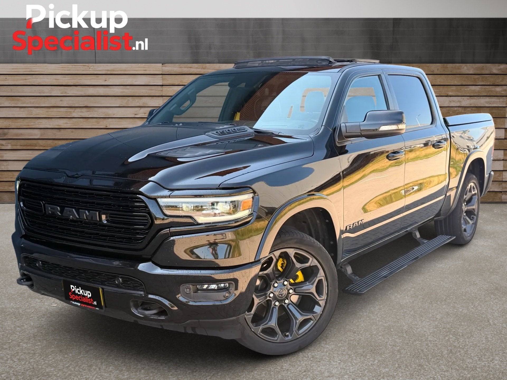 Dodge Ram 1500 5.7 V8 4x4 Crew Cab Limited , STERRENHEMEL ,, Automaat, Zwart, Zwart, Leder