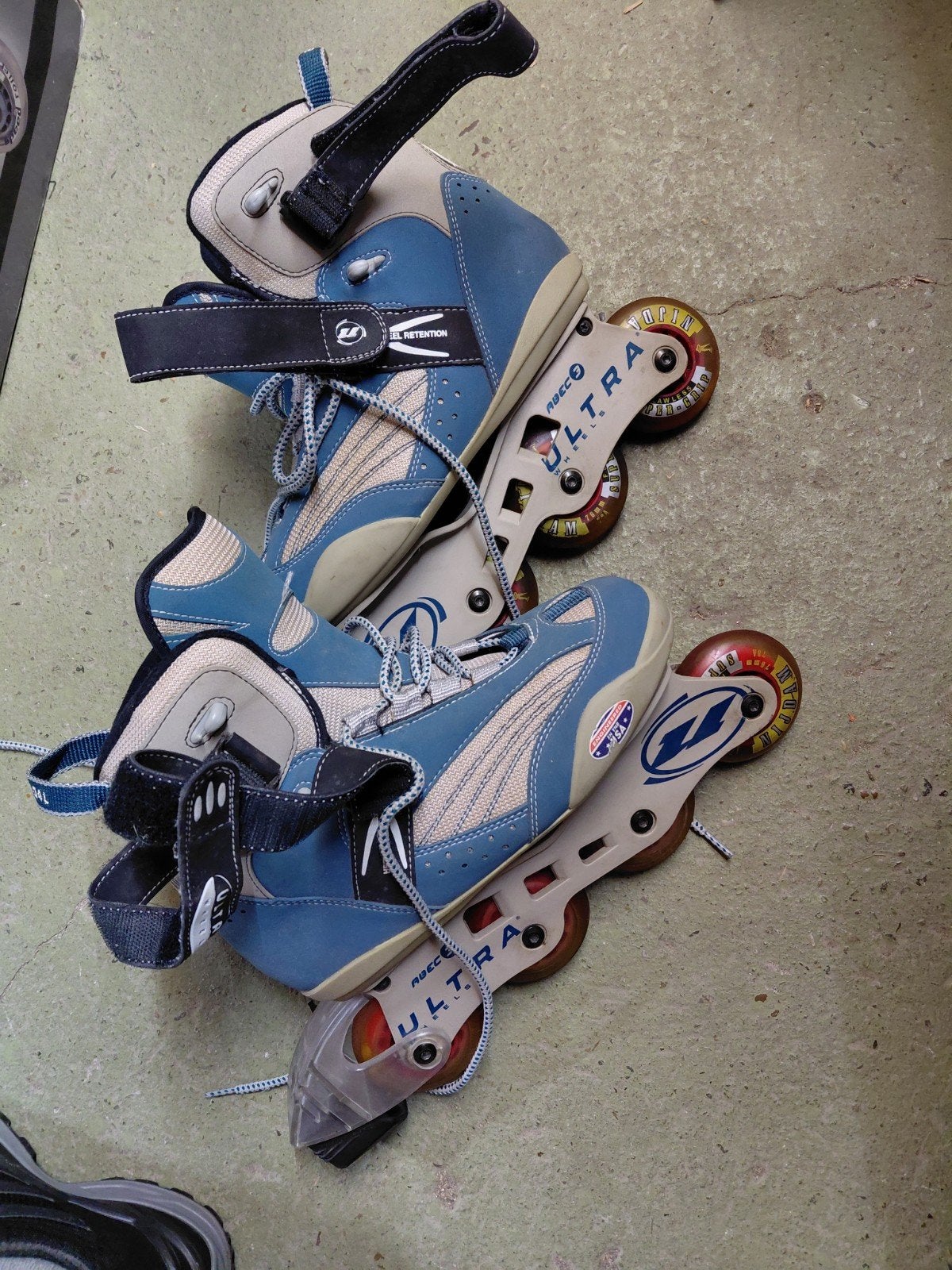 Zeer nette skeelers inline skates maat 41, Ophalen of Verzenden, Zo goed als nieuw
