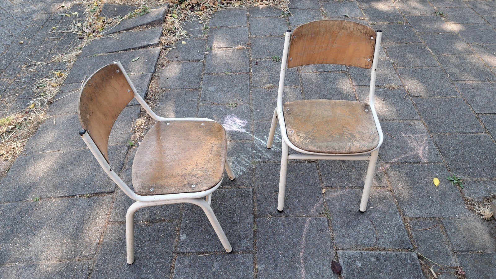 vintage stoelen kinderen, Huis en Inrichting, Stoelen, Ophalen, Gebruikt, Twee, Bruin