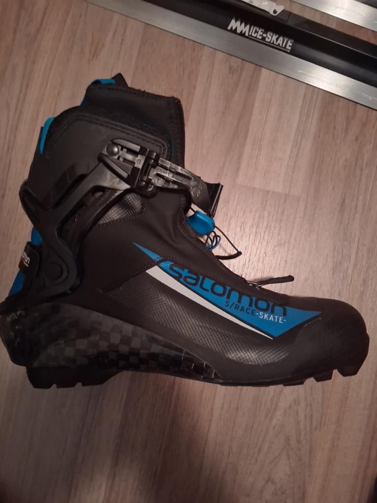 Salomon ice skates, Sport en Fitness, Schaatsen, Ophalen, Zo goed als nieuw, Noren, Overige merken